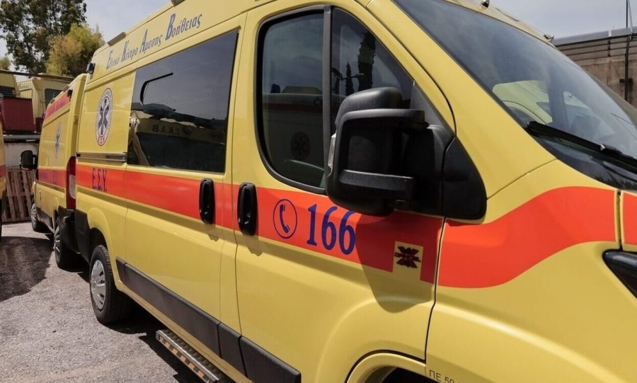 Τρίκαλα: Εντοπίστηκε νεκρός άνδρας σε παγκάκι