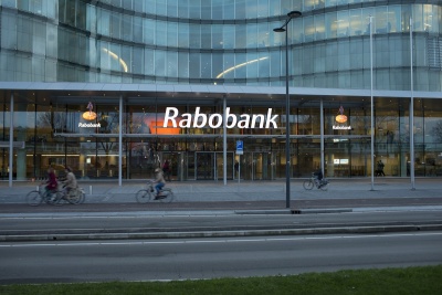 Rabobank: Δεν αρκεί η μείωση επιτοκίων ως απάντηση στη διεθνή κρίση που θα χτυπήσει οικονομίες και μετοχές