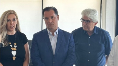 Στη Ρόδο ο Γεωργιάδης: Επισκέφτηκε το υποκατάστημα του ΕΦΚΑ και το Εργατικό Κέντρο