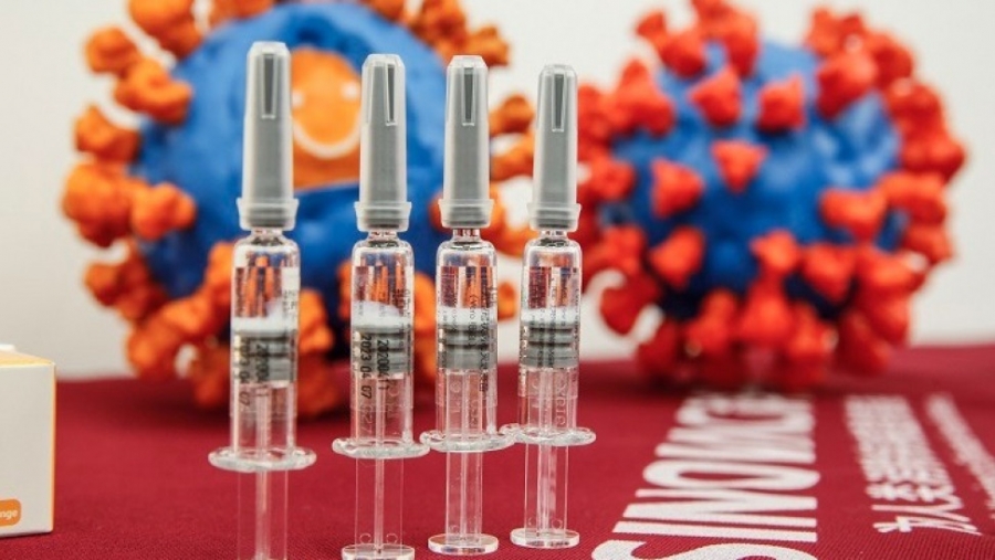 Κυβερνητικός παράγοντας στο BN: Τριπλασιάστηκαν τα ραντεβού για εμβολιασμό μετά την ανακοίνωση της προπληρωμένης κάρτας