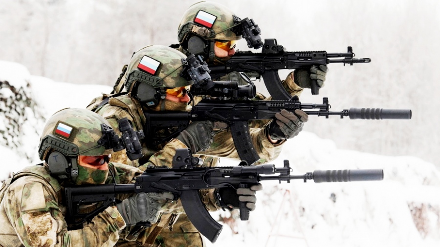 Κάτι μεγάλο και τρομακτικό ετοιμάζει η Kalashnikov - Απόλυτα προσαρμοσμένα για... κόλαση στην Ουκρανία τα AK-12K και AK-15K