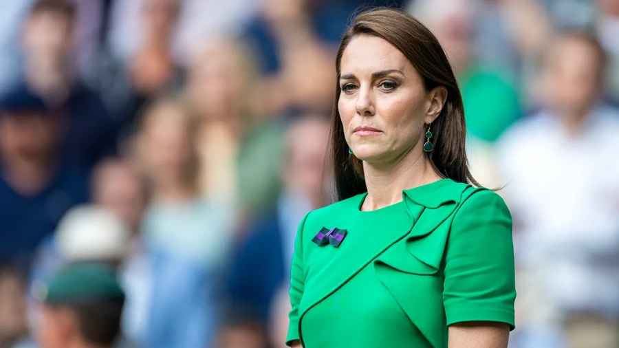 Απρόσμενη δημόσια εμφάνιση της Kate Middleton λίγες ώρες αφού ζήτησε συγγνώμη για την «αλλοιωμένη» φωτογραφία