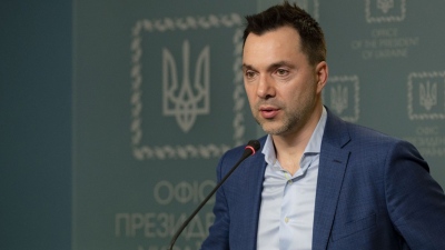 Σοκαριστική προειδοποίηση Arestovych (πρώην σύμβουλος Zelensky): Η Ουκρανία οδεύει προς την άβυσσο