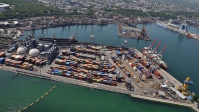 Ουκρανία: Αποκλείστηκαν τα λιμάνια στη Μαύρη Θάλασσα – Μέσω σιδηροδρόμων οι εξαγωγές
