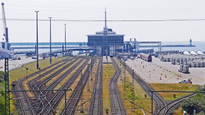 Παιχνίδια θανάτου - Η Γερμανία έφτιαξε σιδηροδρομική γραμμή για μεταφορές όπλων στην Ουκρανία - Kάνουν στόχο την Ευρώπη