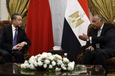 Αίγυπτος – Κίνα: Σε κοινή γραμμή για Ερυθρά Θάλασσα, Γάζα και Παλαιστινιακό Κράτος