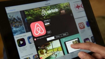 Νέο μνημόνιο συνεργασίας ΑΑΔΕ με Airbnb, Booking.com και VRBO - Στενεύει ο κλοιός ελέγχου
