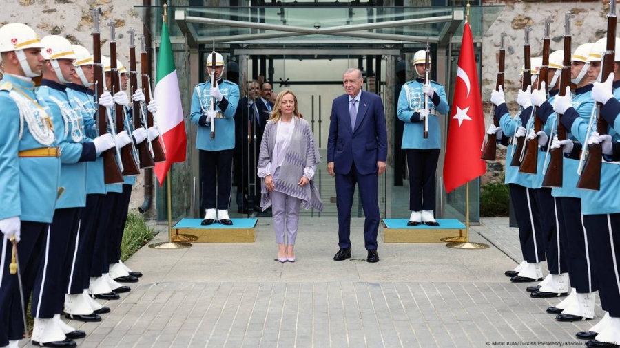 Τριμερής Ιταλίας - Τουρκίας - Λιβύης με πολλές... ουρές