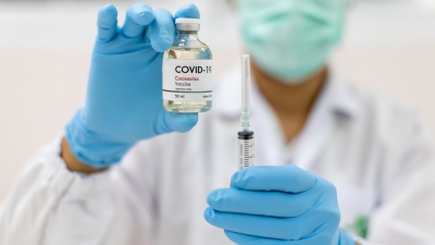 GSK και CureVac θα αναπτύξουν εμβόλια για τις μεταλλάξεις του κορωνοϊού