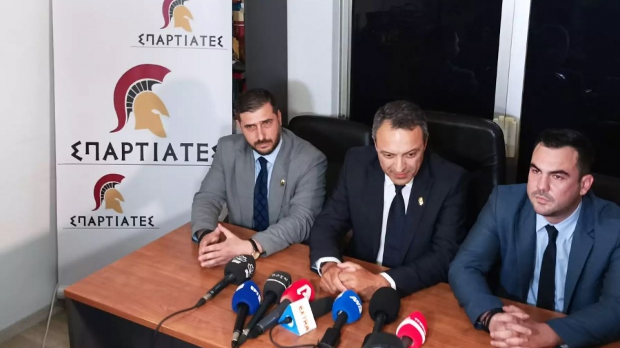 Σπαρτιάτες: Συνάντηση του Βασίλη Στίγκα με τον αρχηγό της ΕΛΑΣ