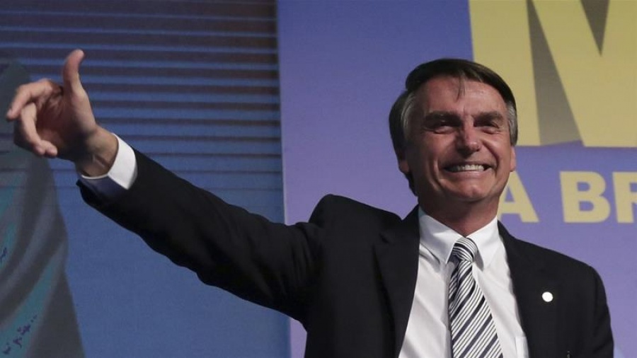 Βραζιλία: Προβάδισμά 10% του ακροδεξιού υποψήφιου Bolsonaro - Προηγείται του Haddad με 31% έναντι 21%
