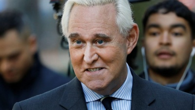 Ενοχος για ψευδομαρτυρία, παρακώλυση δικαιοσύνης, εκφοβισμό μάρτυρα ο πρώην συνεργάτης του Trump, Stone