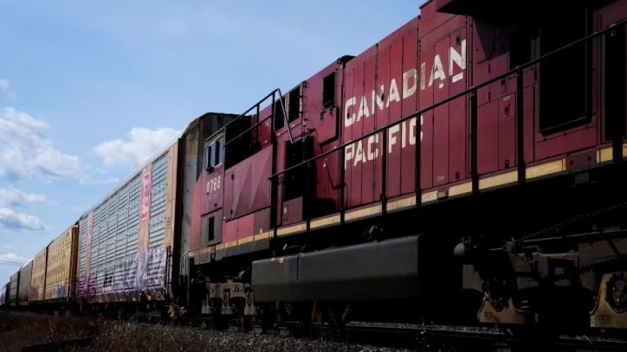 ΗΠΑ: Τρεις ελαφρά τραυματίες από εκτροχιασμό τρένου – Ξέσπασε φωτιά