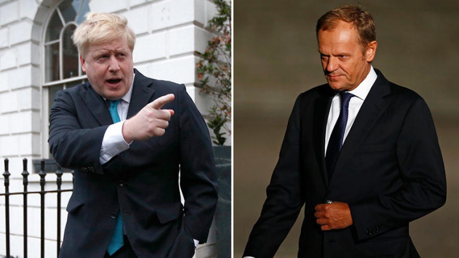 Κόντρα Johnson - Tusk για το ποιος θα μείνει στην ιστορία ως ο «Mr No deal» στο Brexit