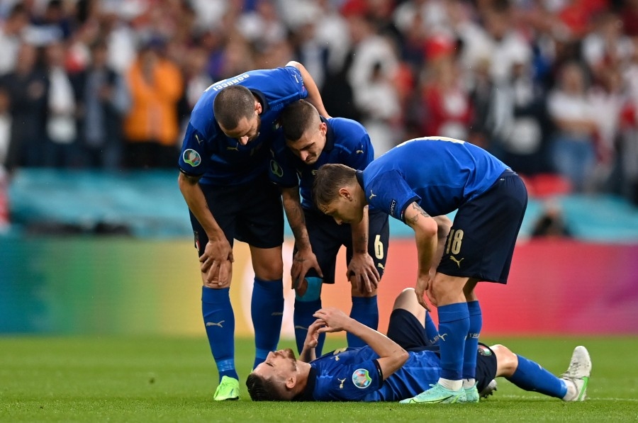 Ιταλία – Αγγλία 0-1: «Πάγωσαν» με τον Ζορζίνιο οι γηπεδούχοι (video)