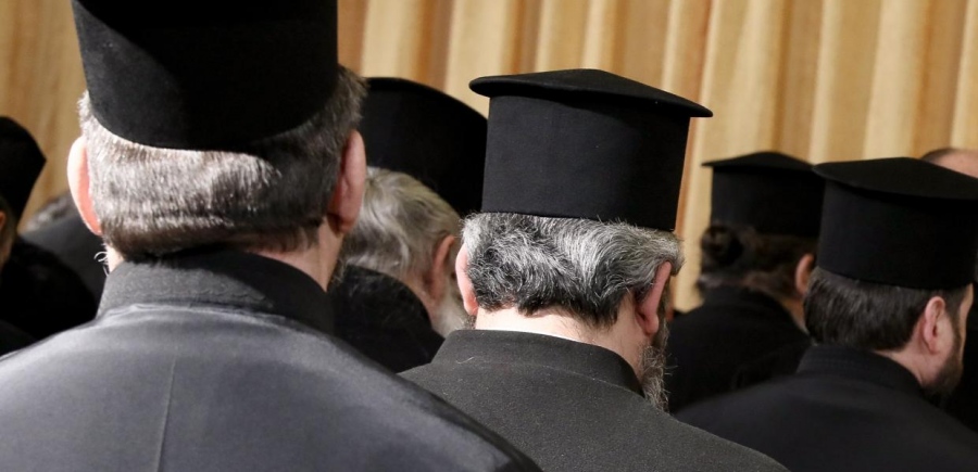 Παρέμβαση Αρχιεπισκόπου για τα παιδιά ομόφυλων ζευγαριών: Η Εκκλησία θα περιμένει να μεγαλώσουν και εάν επιθυμούν να βαπτιστούν