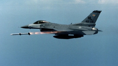 To οπλοστάσιο της Ελευθερίας: Η Raytheon λαμβάνει 20,7 δισ. δολ. για πυραύλους AMRAAM