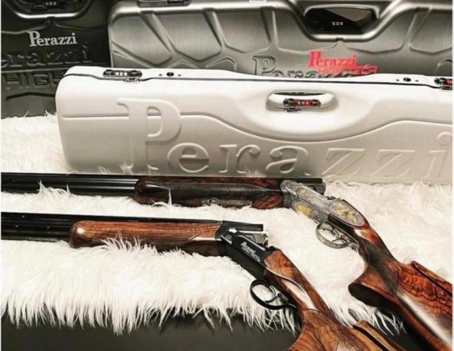 Ο όμιλος Czech Slovak Group εξαγοράζει και την Perezzi Armi