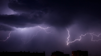 ΕΜΥ: Προειδοποίηση για πολλούς κεραυνούς στην Αττική