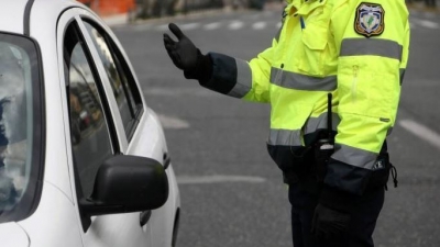 Αυξημένα μέτρα της Τροχαίας ενόψει Πάσχα - Επιστρέφονται οι πινακίδες και οι άδειες οδήγησης