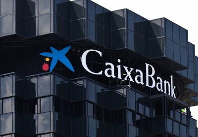 H Fitch επιβεβαιώνει σε «ΒΒΒ» την ισπανική CaixaBank, θετικό το outlook