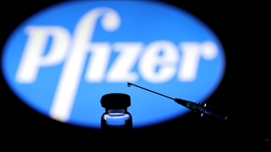 H Pfizer υπόσχεται στην Ιταλία ομαλοποίηση στον εμβολιασμό αλλά με αιχμές