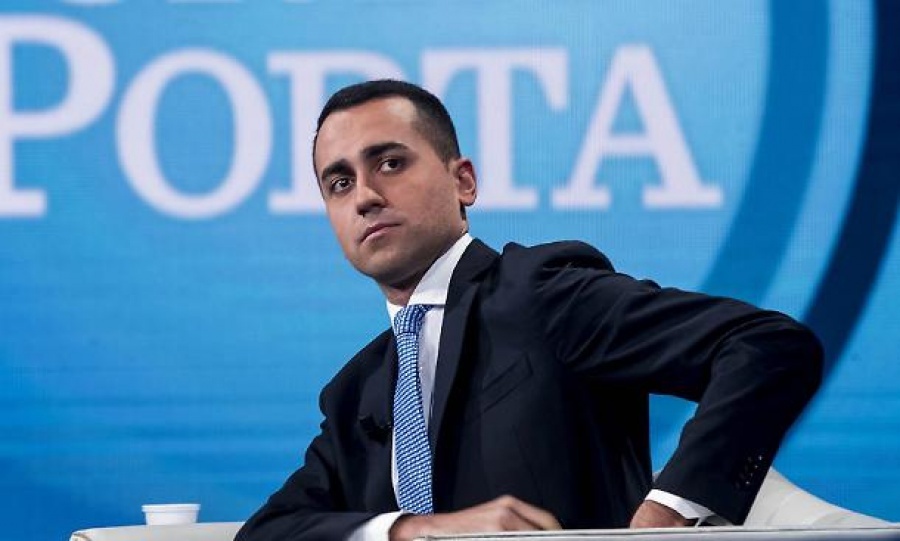 Di Maio: Θα αναστείλουμε τη χρηματοδότηση στην ΕΕ εάν δεν υπάρξει συμφωνία για το προσφυγικό