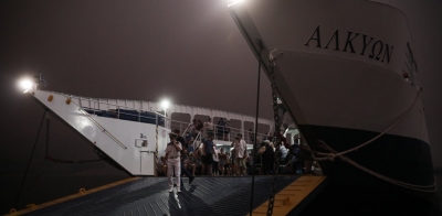 Εύβοια: Καταγγελίες ότι ζήτησαν χρήματα από πυρόπληκτους στο λιμάνι της Αιδηψού