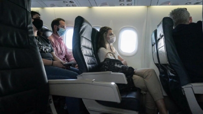 Τι δείχνει νέα μελέτη για την προστασία COVID-19 στο αεροπλάνο