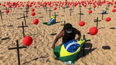 Χάος στη Βραζιλία - Σπάει το φράγμα των 400.000 νεκρών από κορωνοϊό