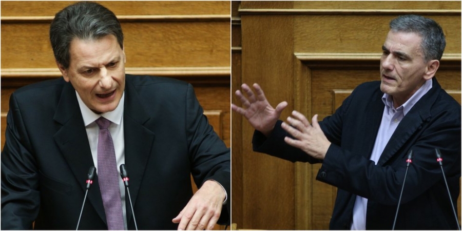 Καβγάς Σκυλακάκη - Τσακαλώτου  για το «μαξιλάρι»