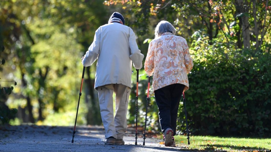 Η Γερμανία εξετάζει τη σύνταξη στα 70