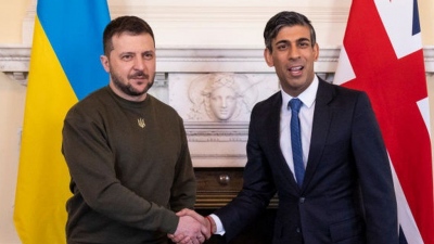 Στη Βρετανία στρέφεται για στρατιωτική βοήθεια ο Zelensky – Επικοινωνία με Sunak