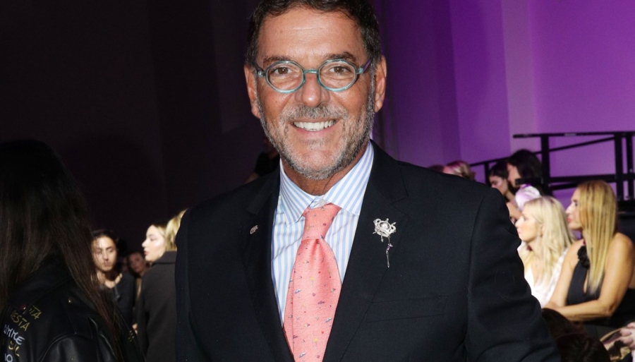 Από το Κολωνάκι στη σύλληψη... ο γκαλερίστας Γιώργος Τσαγκαράκης - Οι 500 πίνακες, το Ευαγγέλιο του 1700 και η online δημοπρασία