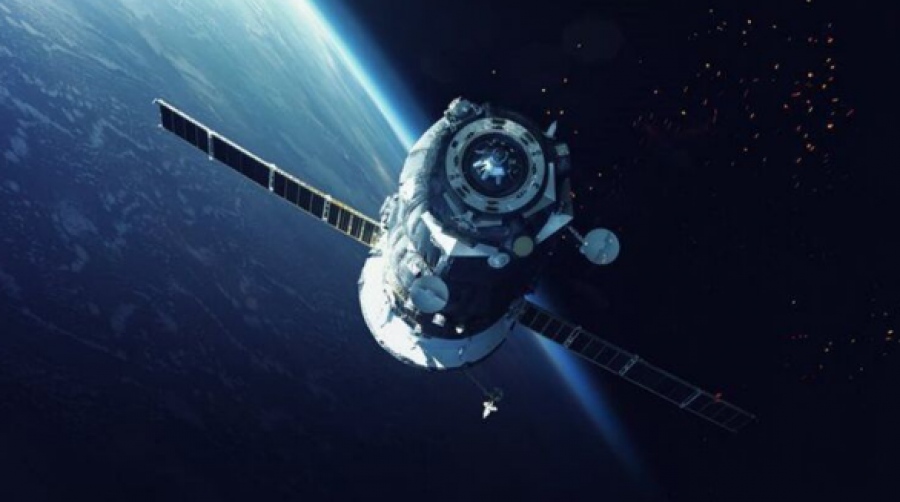 Εχθρός ο Musk - Η Κίνα αναζητεί τρόπους εξουδετέρωσης για τους δορυφόρους  του Starlink με λέιζερ και σαμποτάζ