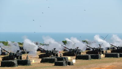 Μάχη με το  χρόνο δίνει η Ταϊβάν - Συγκεντρώνει αποθέματα για το πυροβολικό της ενόψει πολέμου με την Κίνα