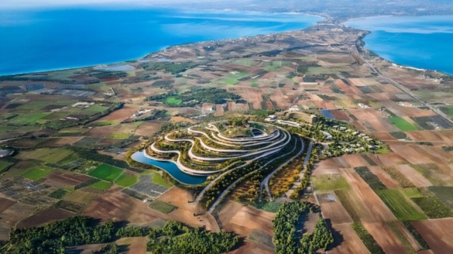 Μνημόνιο συνεργασίας AKTOR – ONYX για τουριστική επένδυση 400 εκατ. ευρώ στη Σάνη Χαλκιδικής
