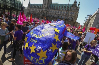 Γερμανία: Διαδηλώσεις για μια ενιαία Ευρώπη και κατά του εξτρεμισμού - 150.000 οι διαδηλωτές σε 7 πόλεις