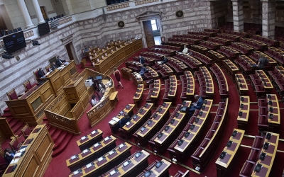 Βουλή: Σχεδόν 290 βουλευτές έχουν εμβολιασθεί