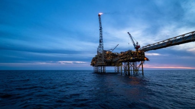 Στο +2% η τιμή του Brent - Ανησυχία για κυρώσεις στο ρωσικό πετρέλαιο - Απογοήτευσε η μικρή αύξηση παραγωγής από OPEC