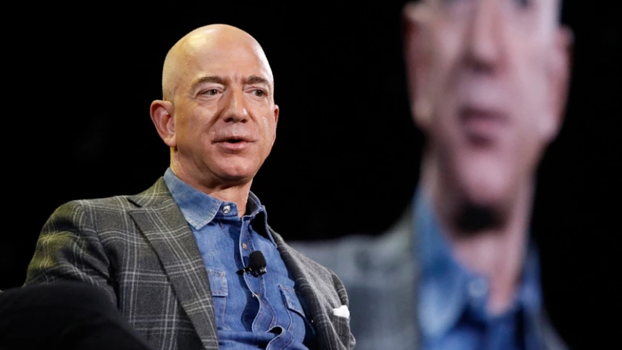 Forbes: Αυτοί είναι οι 10 πιο πλούσιοι Αμερικανοί – Ο Jeff Bezos στην κορυφή για 4η συνεχή χρονιά