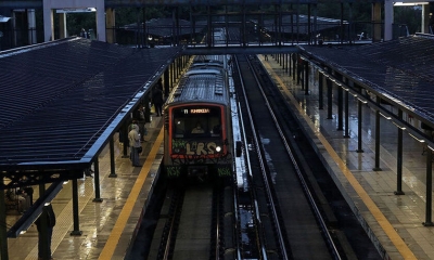 Γυναίκα έπεσε στις γραμμές του ΗΣΑΠ στον σταθμό «Πευκάκια» - Πώς εκτελούνται τα δρομολόγια