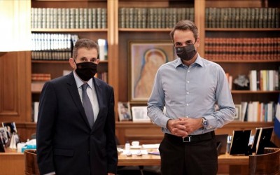 Επέκταση του Μετρό προς το Ίδρυμα «Σ. Νιάρχος» συζήτησαν Μητσοτάκης και δήμαρχος Καλλιθέας