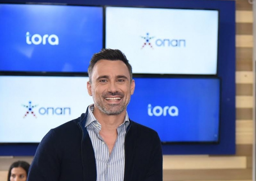 Η Έφη Παπαθεοδώρου χρειάζεται χρήματα εδώ και…tora και ο Γιώργος Καπουτζίδης τρέχει