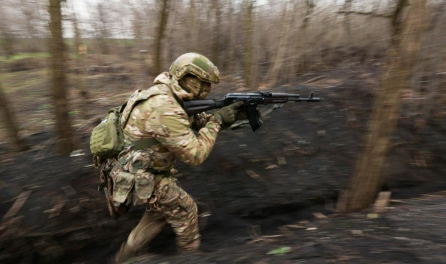 Απίστευτο - Ρώσος στρατιώτης μόνος του κατέστρεψε 3 ουκρανικά οχυρά στο Donetsk
