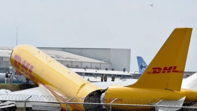 Αεροσκάφος της DHL κόβεται στα δύο κατά τη διάρκεια κατεπείγουσας προσγείωσης - Βίντεο που «κόβει» την ανάσα