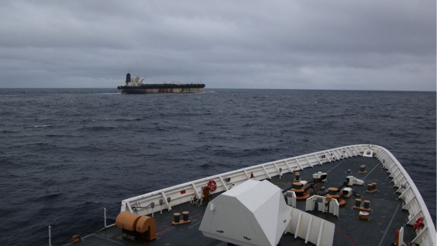 Ραγδαίες εξελίξεις  - Οι ΗΠΑ απελευθέρωσαν τους Ρώσους ναυτικούς του τάνκερ Bella 1, θρίλερ με Ουκρανούς - «Έγκλημα του πειρατή Trump»