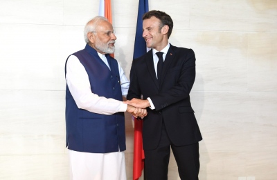 Τι και αν φωτογραφίζονται χαμογελαστοί...μετέωρη επί 10 έτη η συμφωνία Ινδίας-Γαλλίας για το μεγαλύτερο πυρηνικό εργοστάσιο του κόσμου