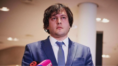 Αδιανόητο ξεσκέπασμα από τον Γεωργιανό πρωθυπουργό: «Ευρωπαίος Επίτροπος με απείλησε ότι θα έχω την τύχη του Fico»