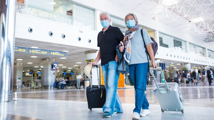 Για ταξιδιωτικό χάος προειδοποιούν οι ευρωπαϊκές αεροπορικές εταιρείες λόγω της ψηφιακής κάρτας COVID